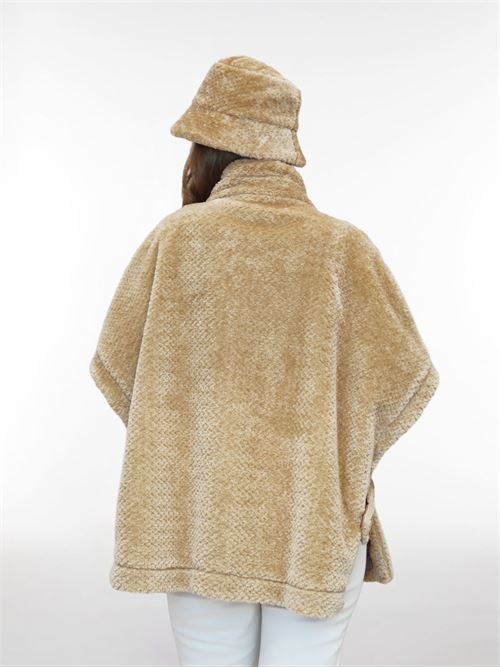 Fluffy cape MARELLA | 2367360135200001